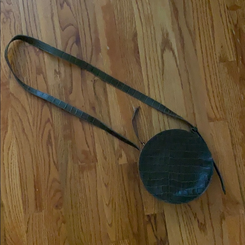 Madewell circle crossbody:croc embossed leather